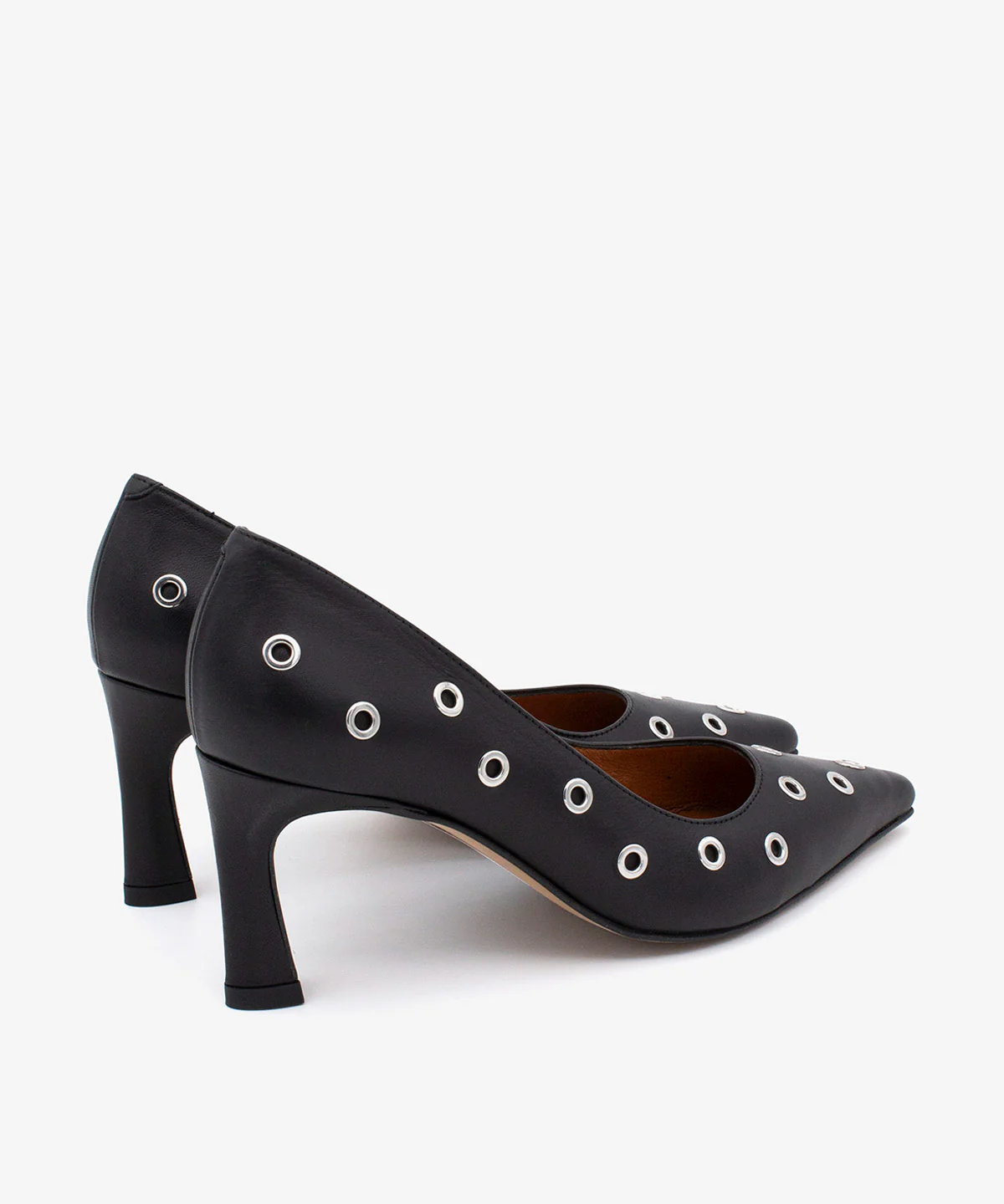 ADRIENE – Stiletto de mujer de piel elegante y moderno con tachas - Image 3