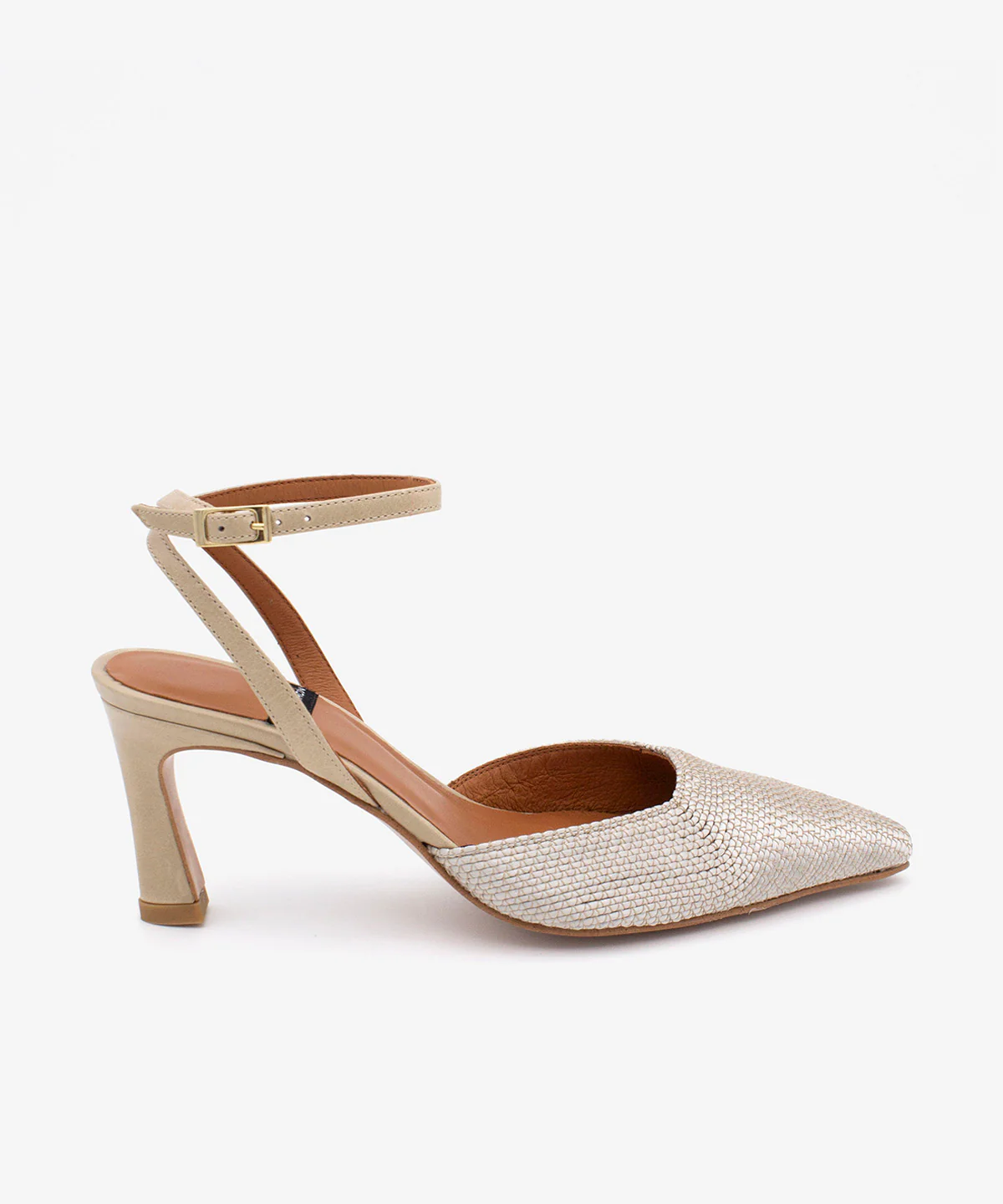 Zapatos de mujer destalonados