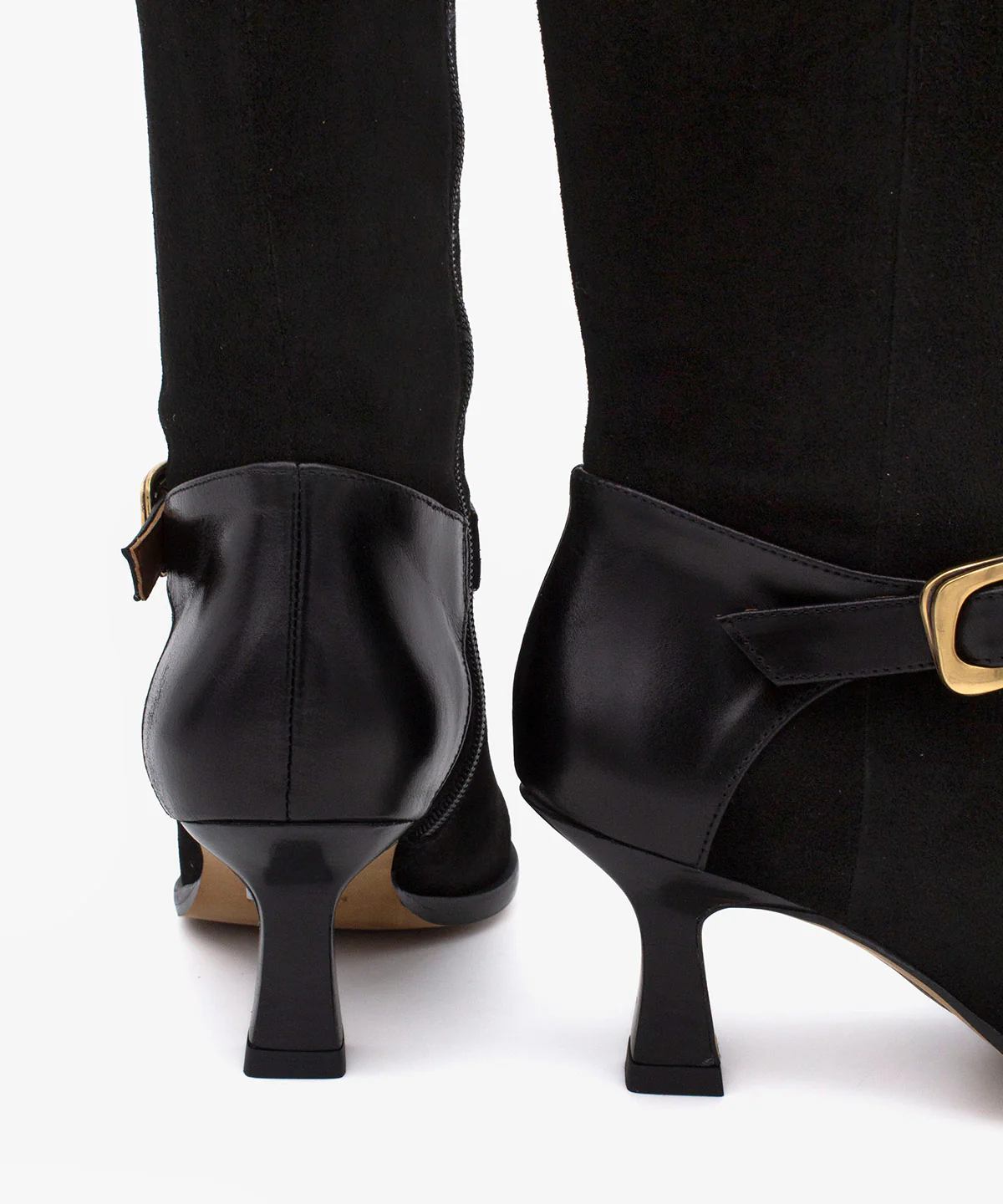 AMAYA – Bota de caña alta con tacón fino y hebilla - Image 6