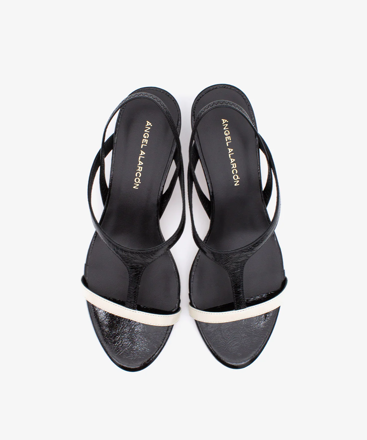 CINZA – Sandalia elegante de tacón fino medio en piel brillante negro y blanco - Image 4