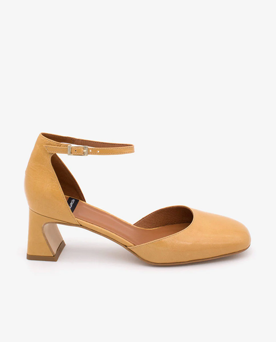 DAIMEE – Zapato de pala y talón con pulsera al tobillo y tacón de piel texturizada - Image 24