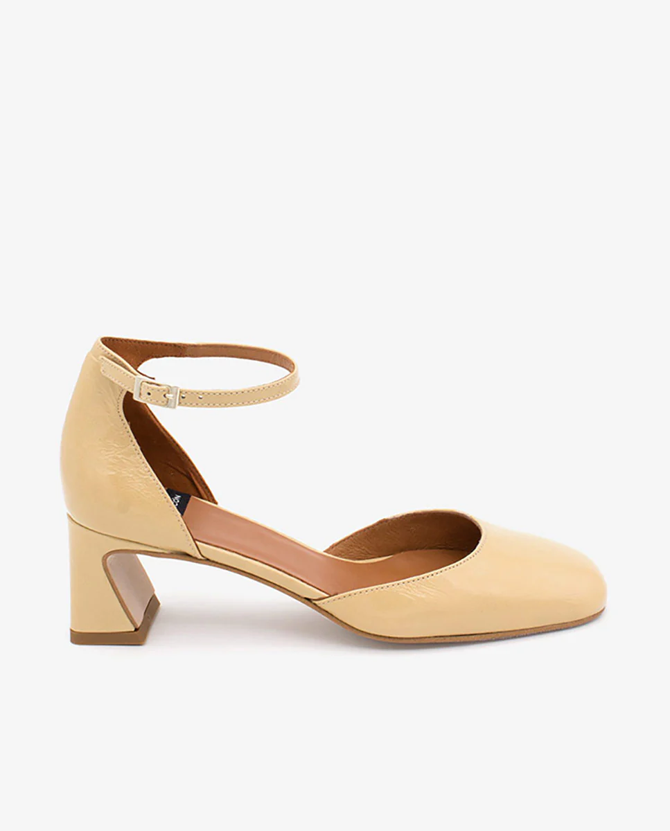 DAIMEE – Zapato de pala y talón con pulsera al tobillo y tacón de piel texturizada - Image 27