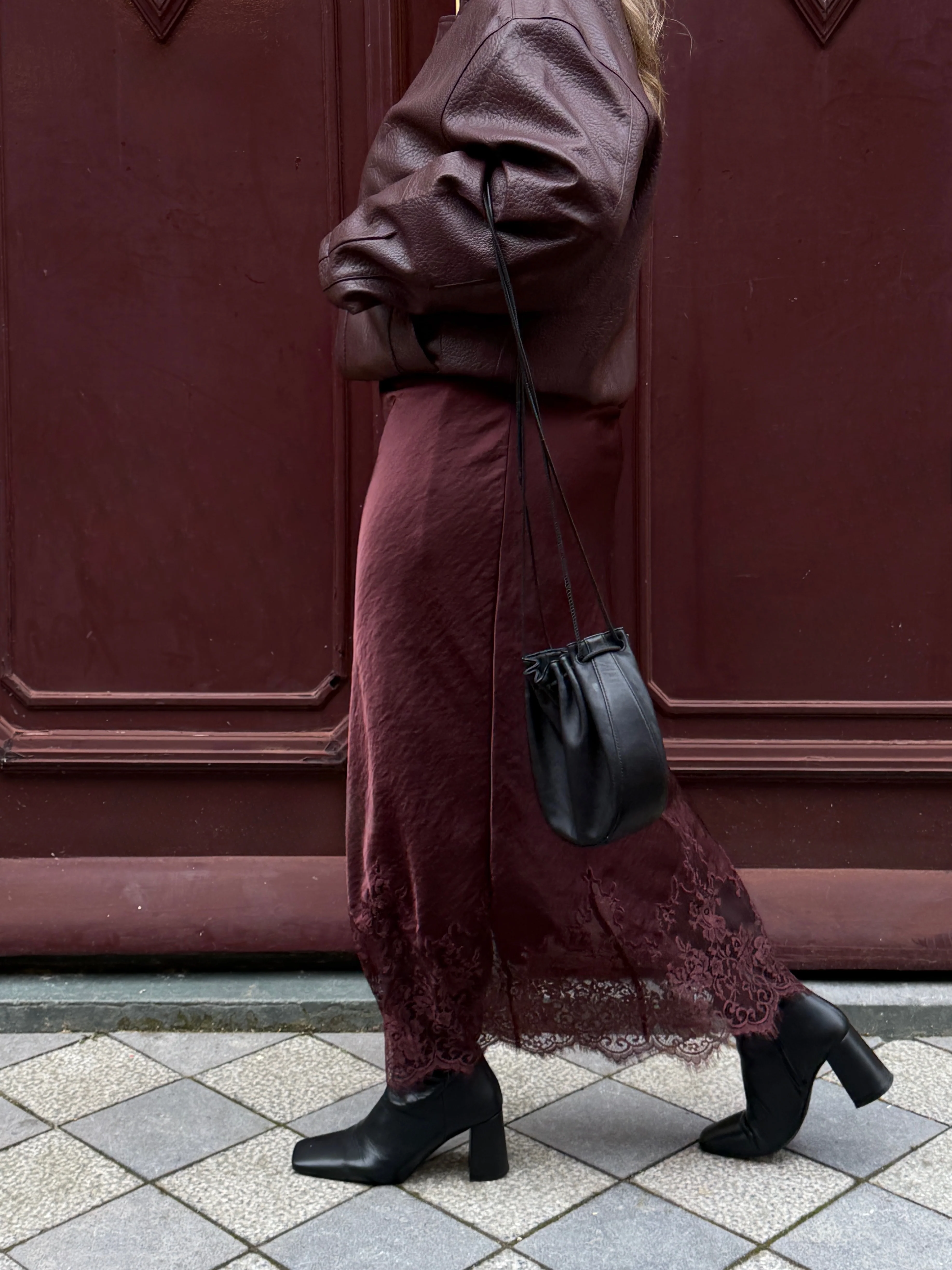 DORANA – Bota de mujer con tacón ancho y cremallera interna de piel suave - Image 3