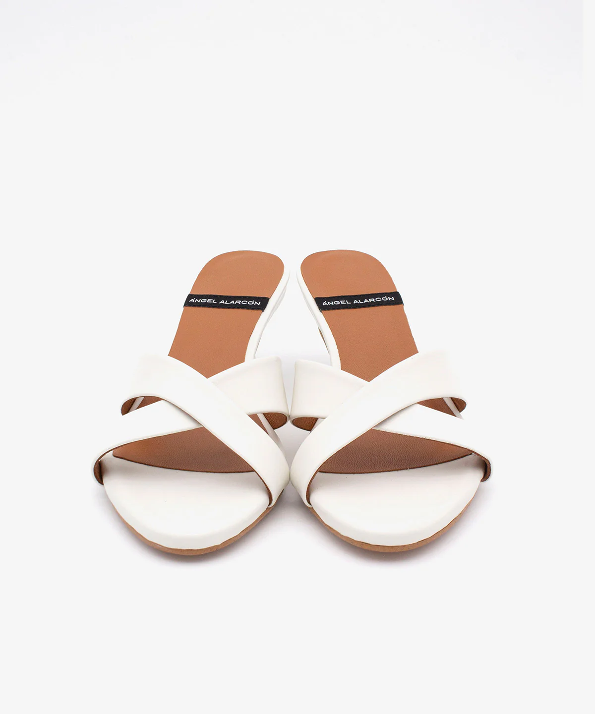 ELODIA – Mules de tacón fino cómodo con pala cruzada de piel suave - Image 5