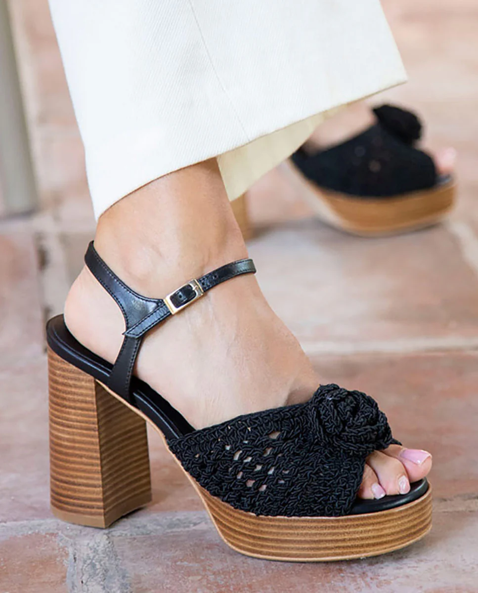 ELTERE – Sandalia de crochet y piel con tacón alto y plataforma - Image 4