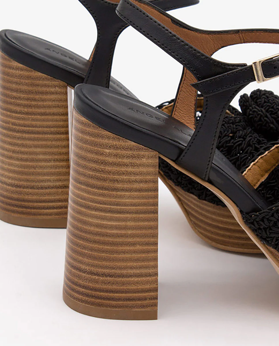 ELTERE – Sandalia de crochet y piel con tacón alto y plataforma - Image 9