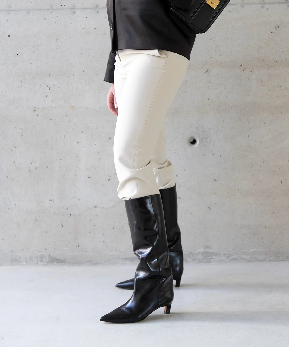 GAELLE – Bota de mujer de caña alta y tacón mini de piel con brillo - Image 13