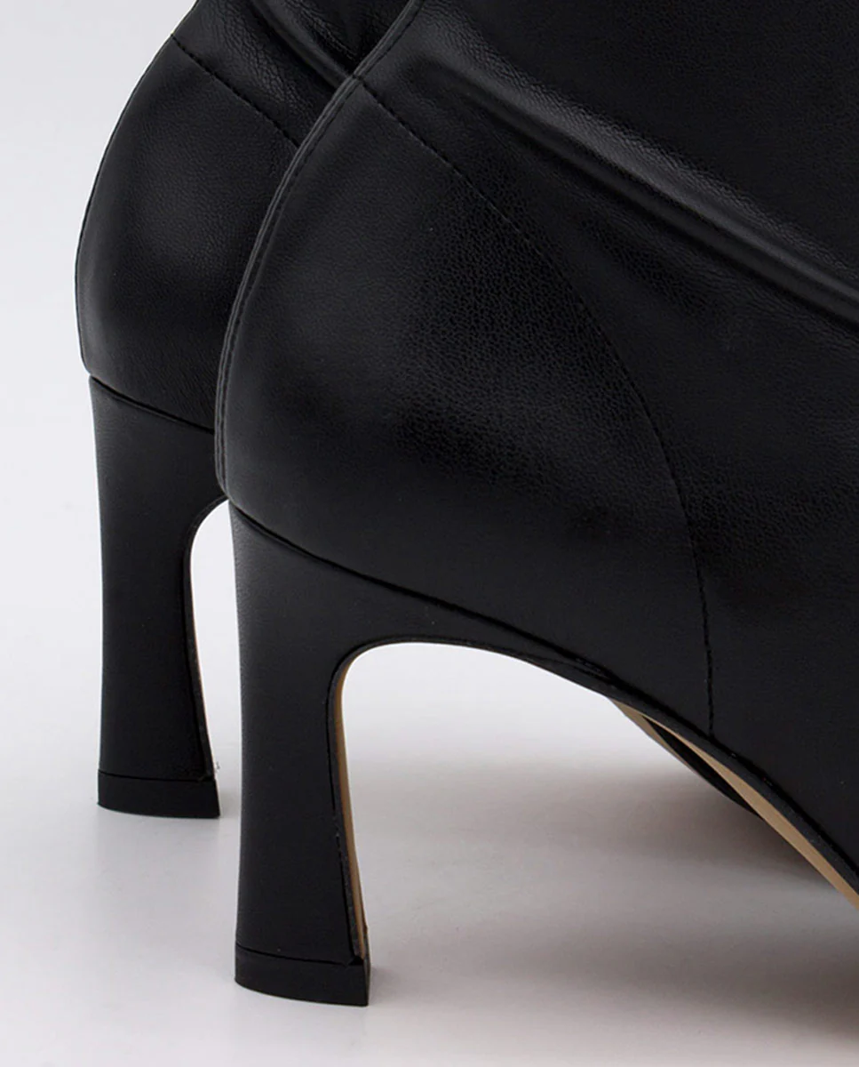 HAELTA – Bota elástica con punta fina y tacón - Image 4