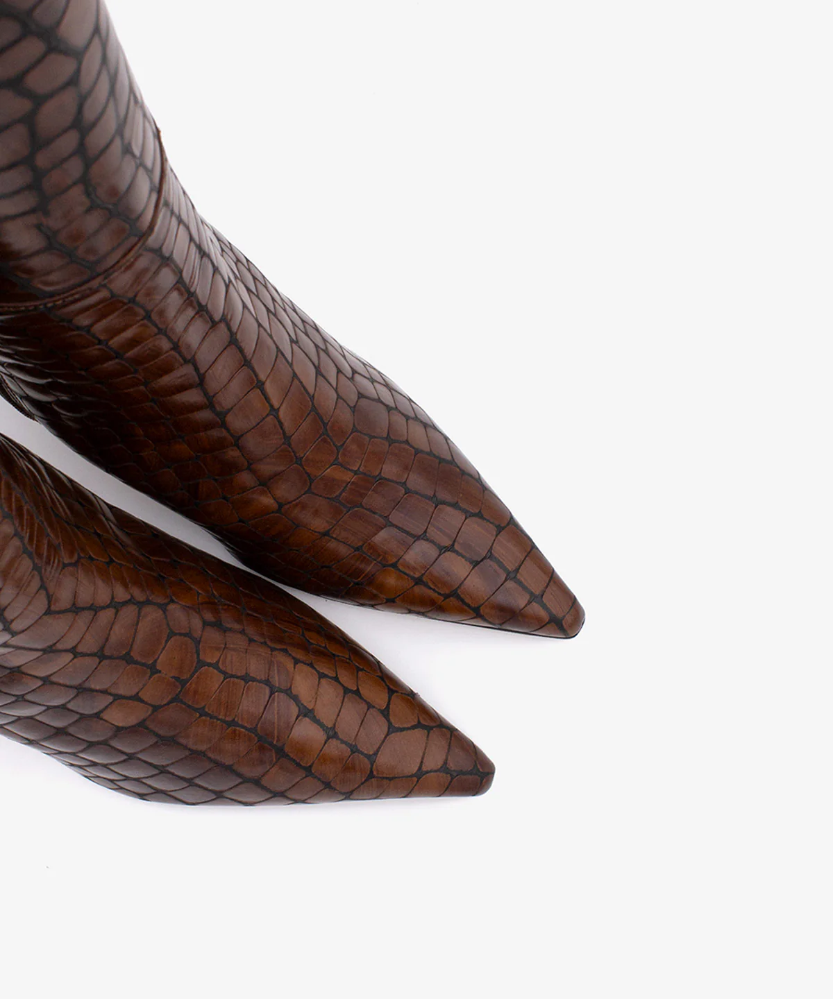 HATA – Bota de mujer con tacón alto fino de piel print croco - Image 11