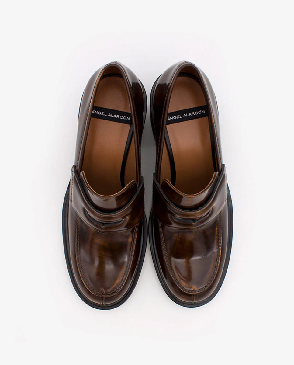 ILMA – Mocasín de piel cepillada con tacón ancho y suela gruesa - Image 4