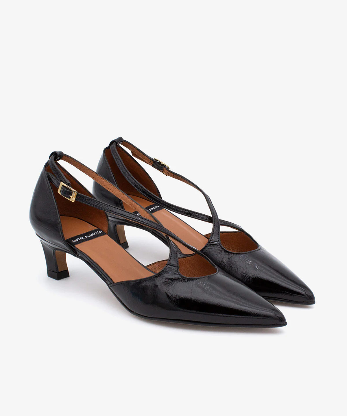 JOLIE – Zapato de pala y talón con cierre cruzado y tacón mini de piel brillante - Image 2