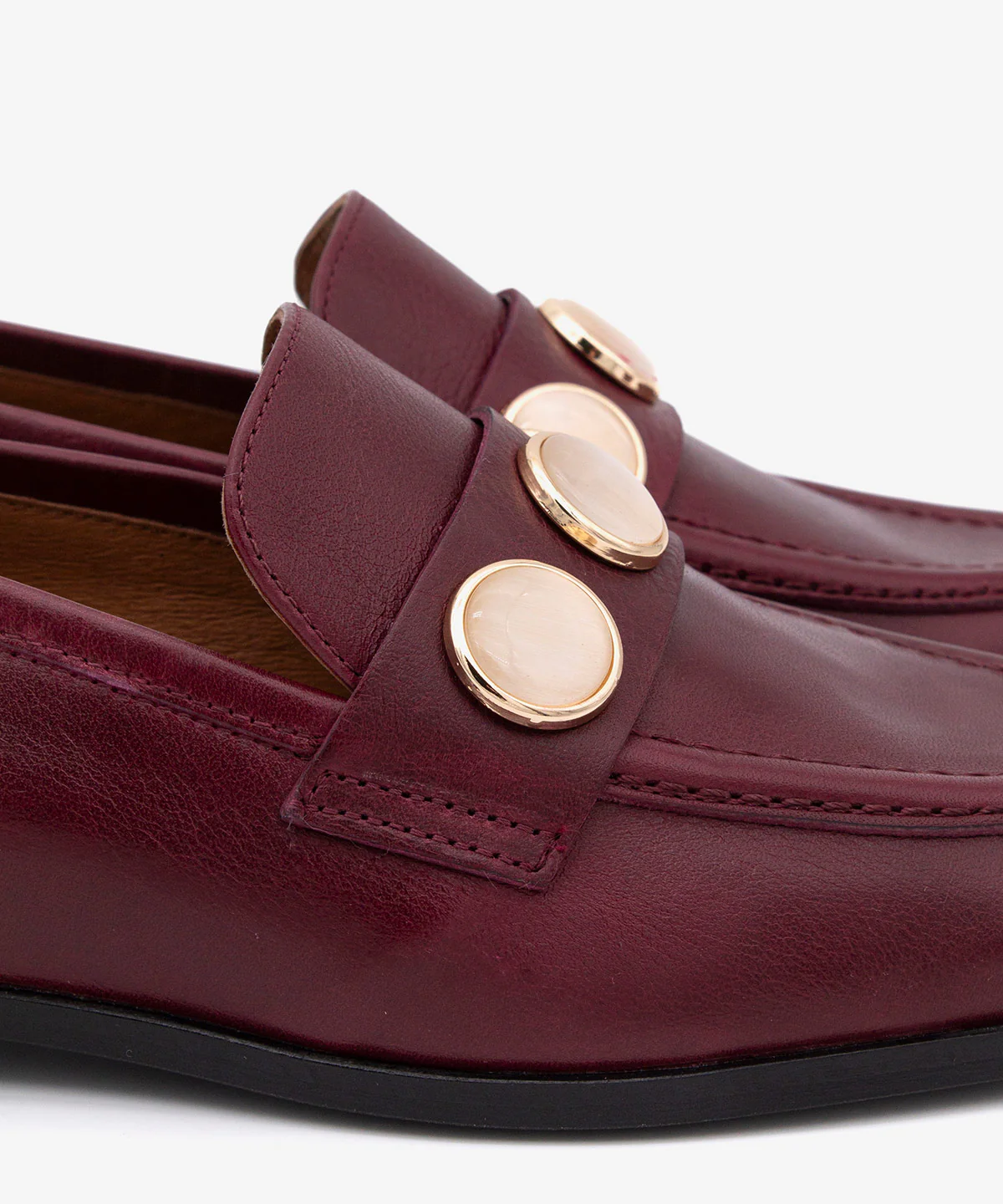 JUNA – Mocasín de mujer de piel natural con punta redonda y adorno - Image 7