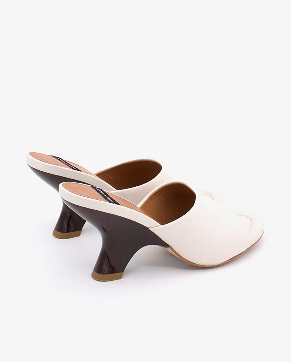 KADY – Mule de piel con cuña de print madera brillante - Image 3