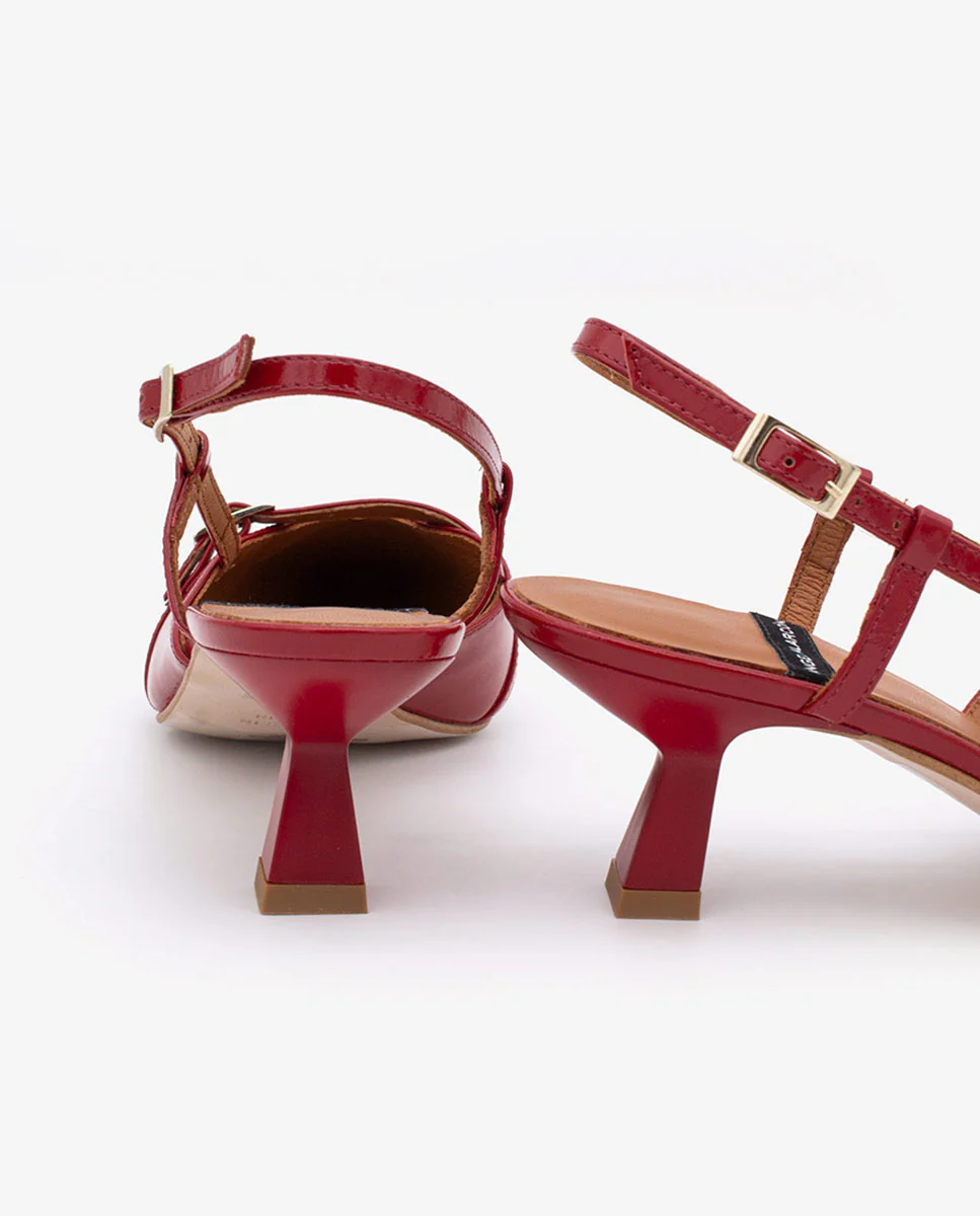 KARINE - Zapatos de salón destalonados de punta y tacón bajo de piel brillante - Image 11