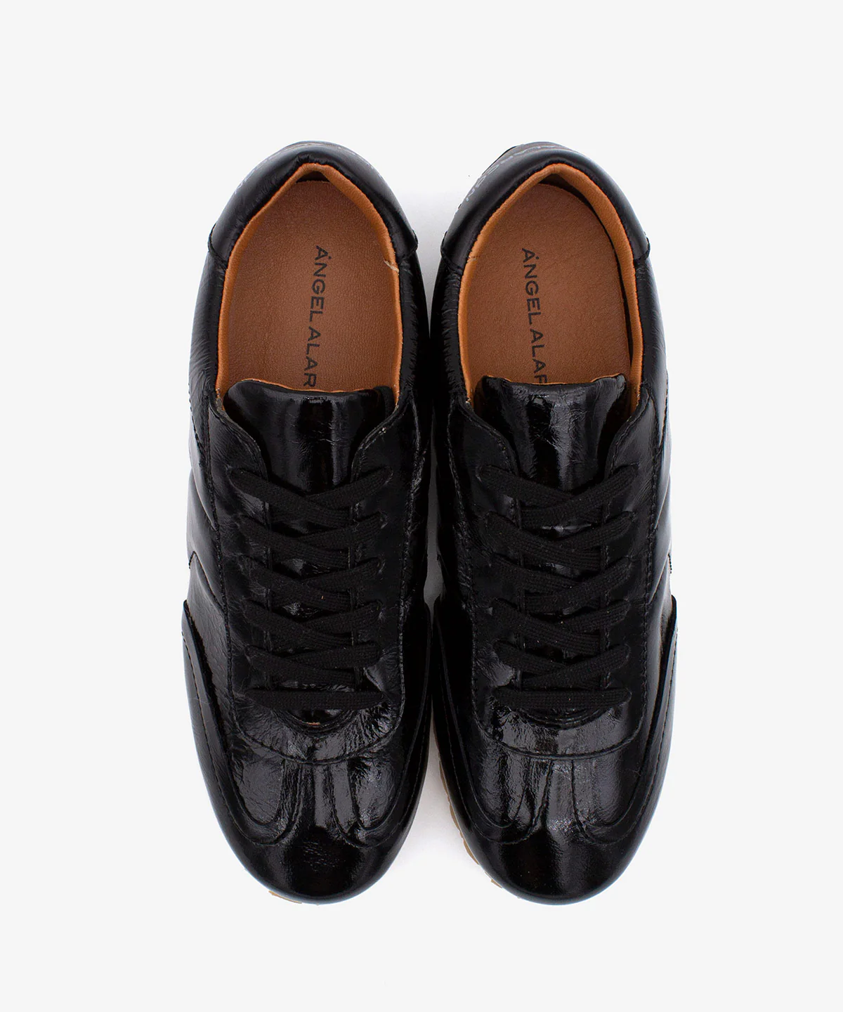 KESIA – Sneakers de piel brillante texturizada con suela de goma dentada - Image 9