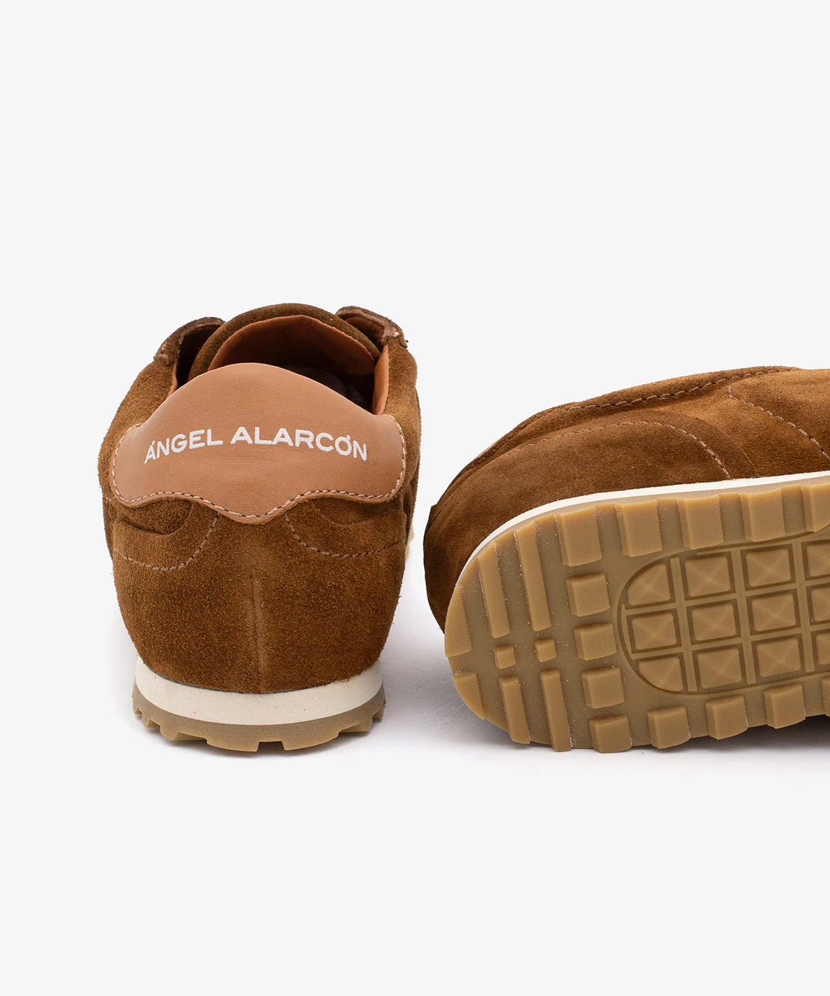 KESIA - Sneakers de mujer cómodos y elegantes de serraje - Image 12