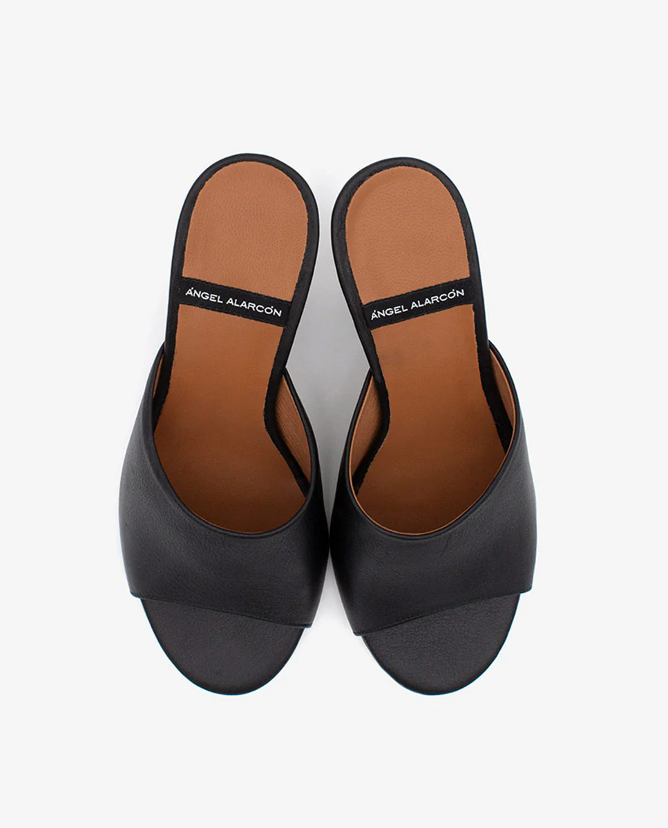 LILY - Mules con tacón de diseño de piel - Image 19