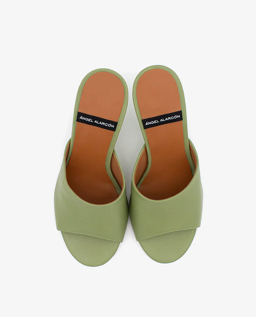 LILY - Mules con tacón de diseño de piel - Image 29