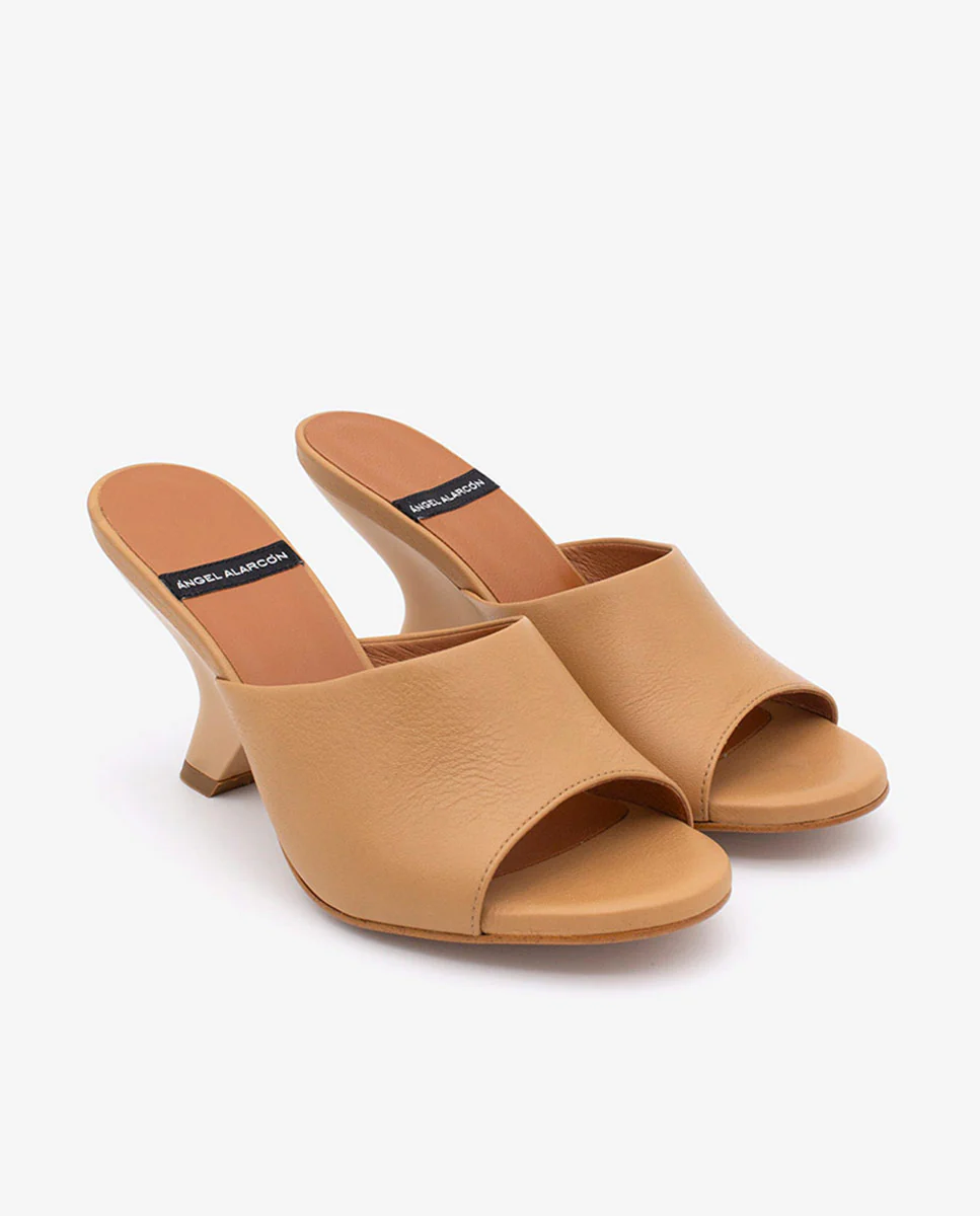LILY - Mules con tacón de diseño de piel - Image 7