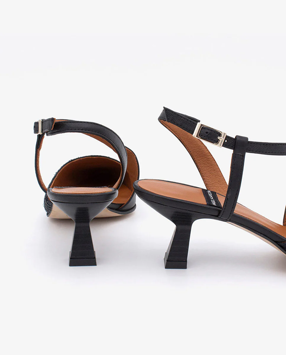 LORAINE – Zapato de salón destalonado con cierre cruzado en rafia y piel - Image 16