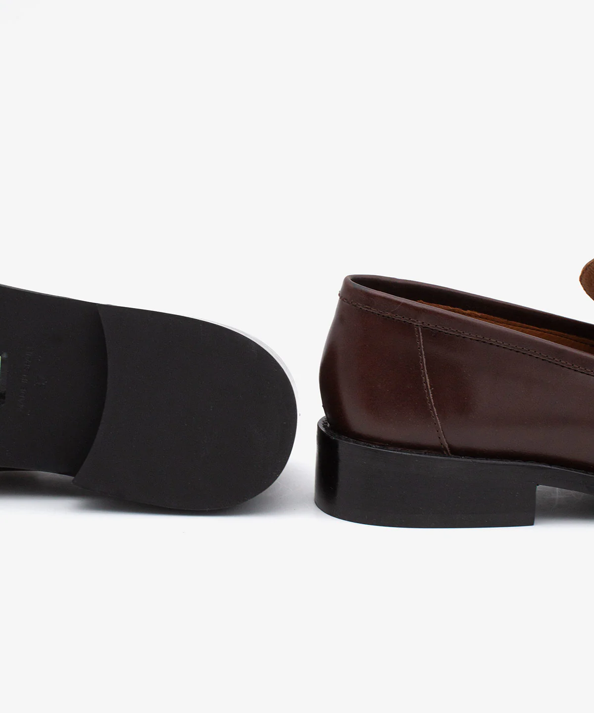 LOUISA – Mocasín de mujer con antifaz en piel con brillo - Image 13
