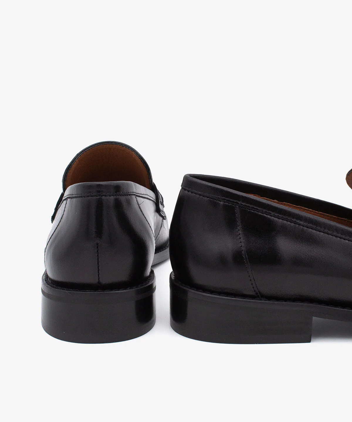LOUISA – Mocasín de mujer con antifaz en piel con brillo - Image 8