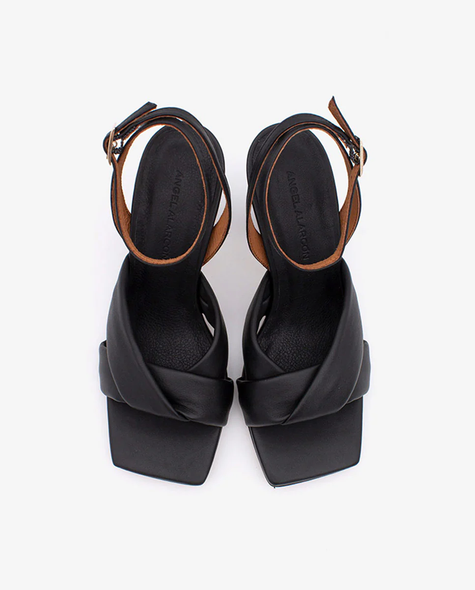 MAELLE – Sandalia con pala cruzada y tacón alto en piel - Image 10
