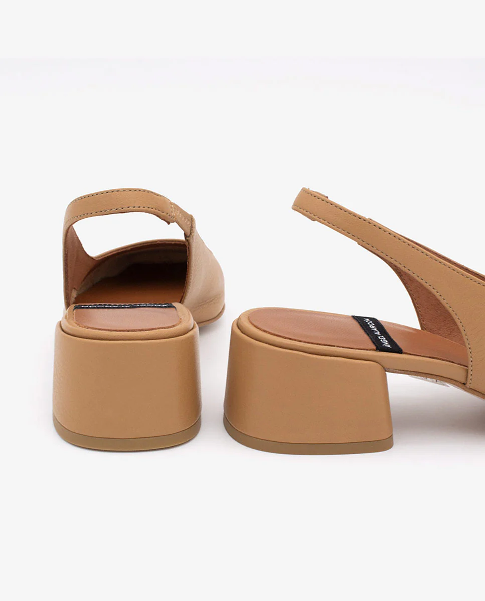 MANON - Zapatos de salón destalonados con tacón bajo de piel - Image 5
