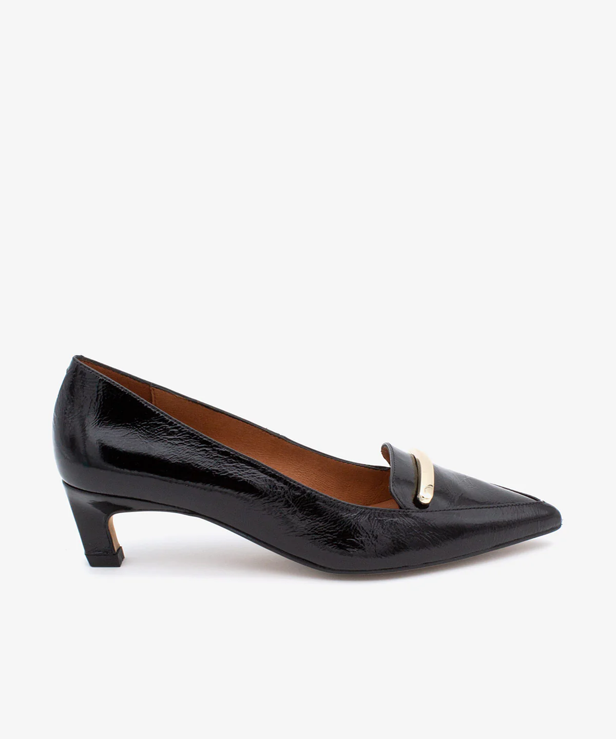 NELIE – Zapato de salón de corte mocasín con tacón mini y adorno metálico - Image 12