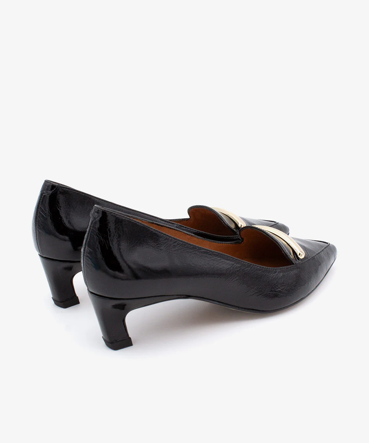 NELIE – Zapato de salón de corte mocasín con tacón mini y adorno metálico - Image 14