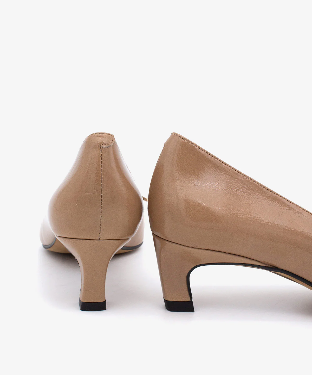 NELIE – Zapato de salón de corte mocasín con tacón mini y adorno metálico - Image 5