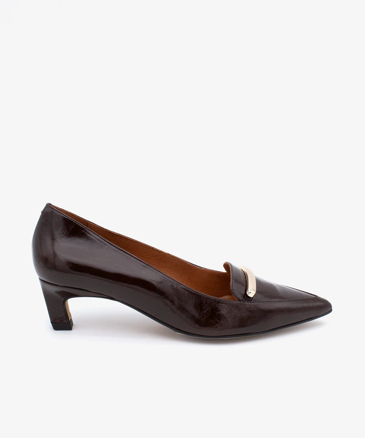 NELIE – Zapato de salón de corte mocasín con tacón mini y adorno metálico - Image 6