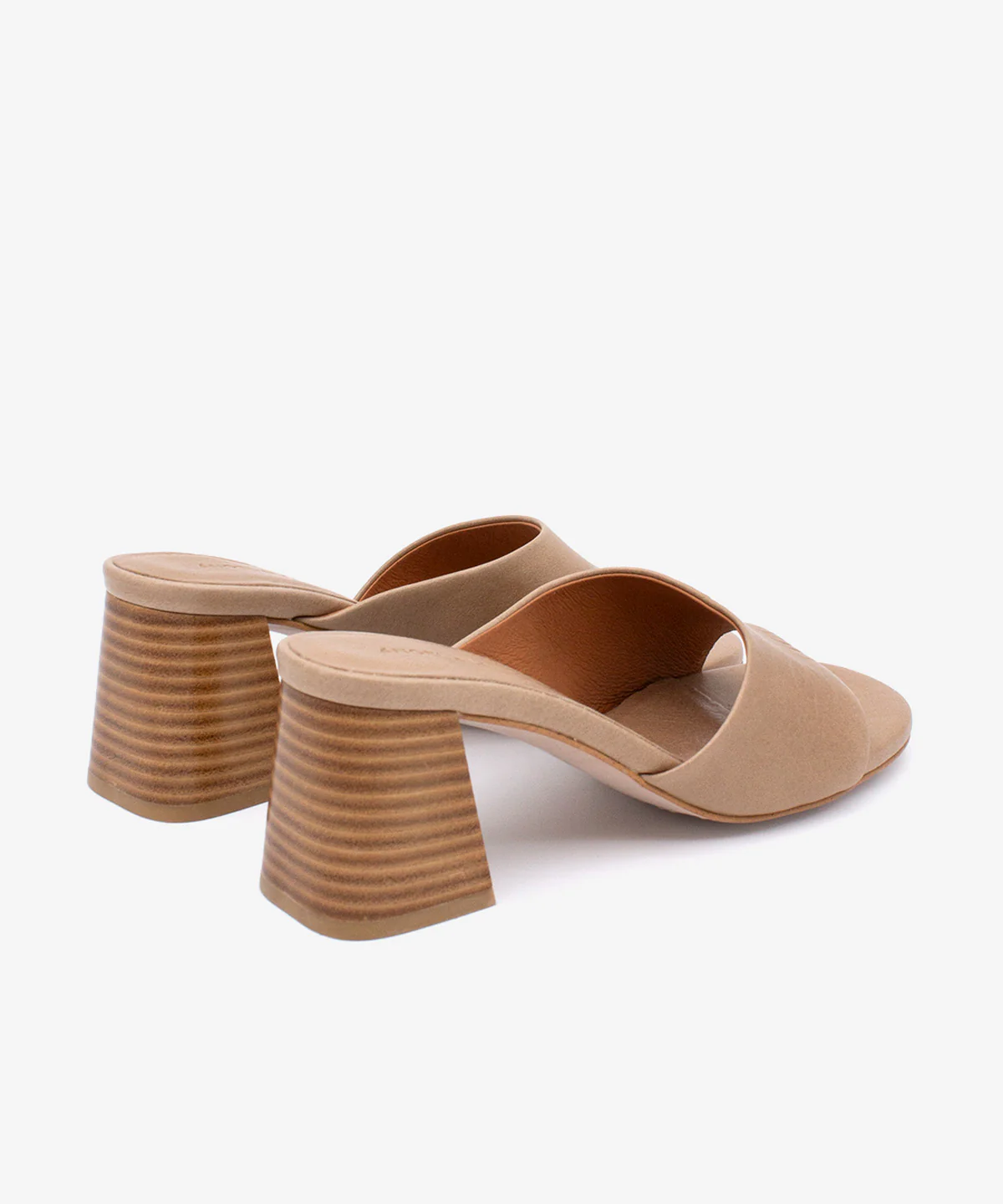 PATRIZIA – Mule de piel natura con tacón alto ancho efecto madera - Image 3