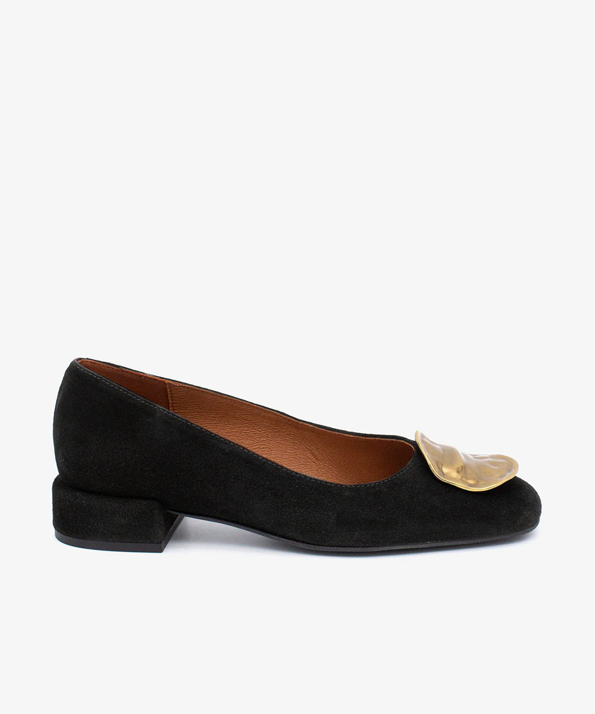 PERLE – Bailarina de piel con punta redonda y adorno de chapa dorado - Image 6