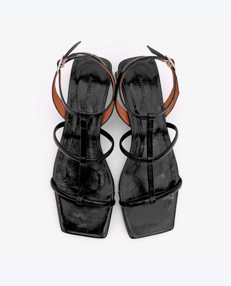 RACHEL – Sandalia de tiras t-strap con tacón bajo en piel brillante texturizada - Image 16