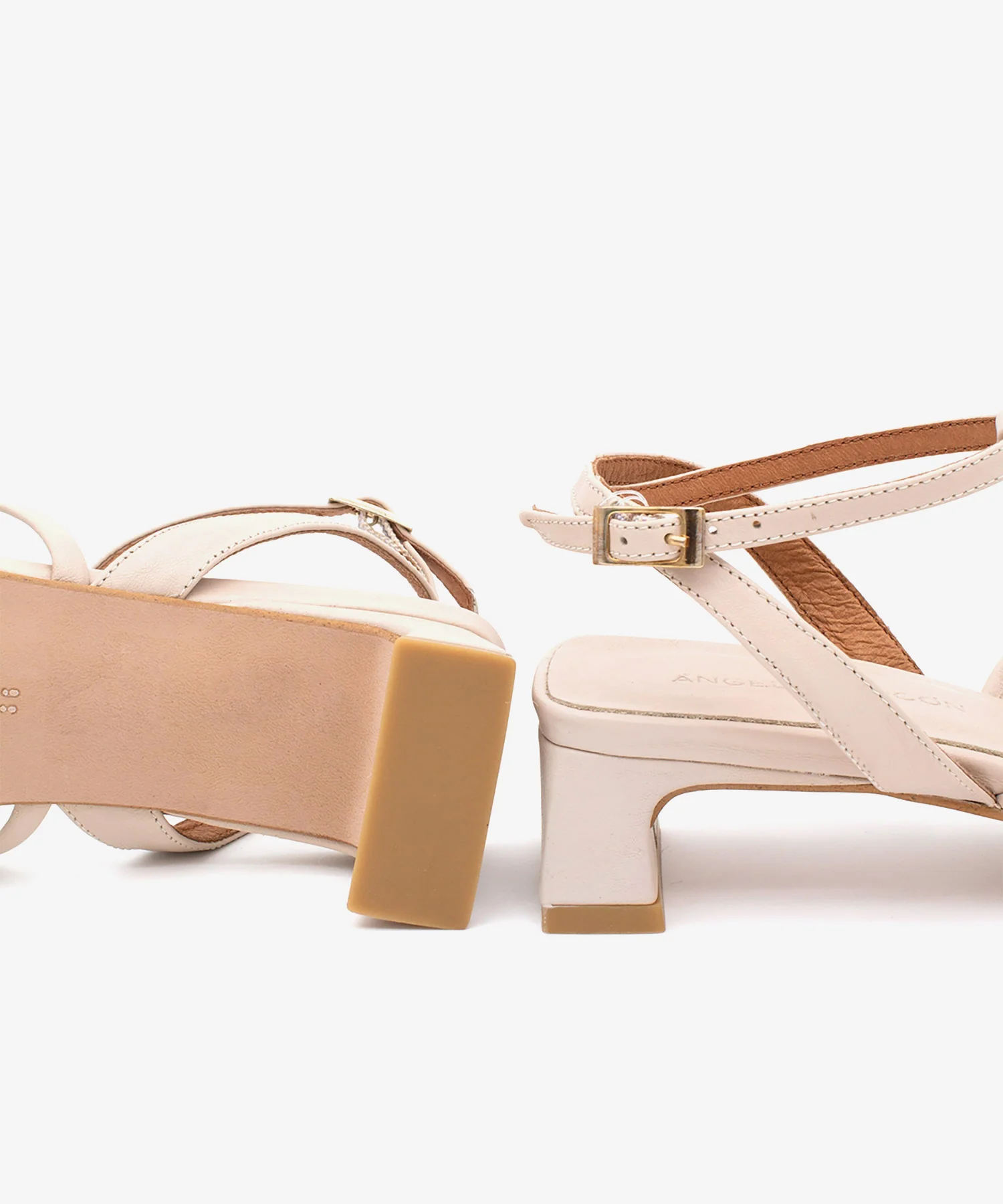 RACHEL – Sandalia de tiras t-strap con tacón bajo en piel - Image 5