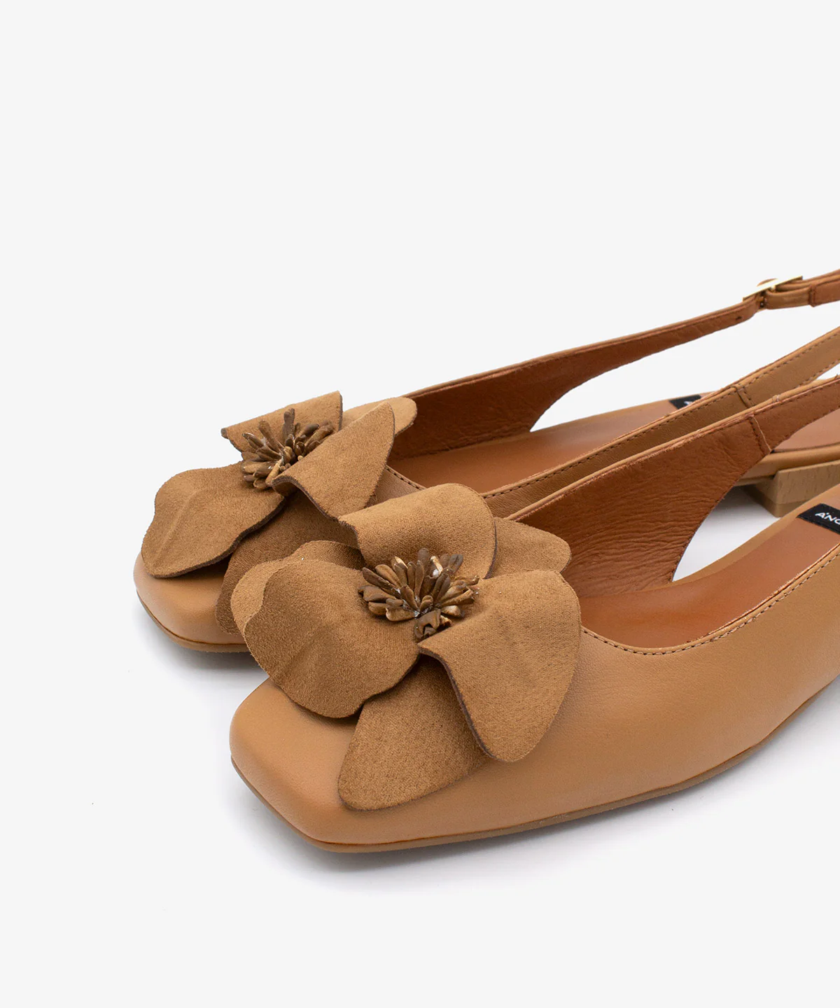 ROSINA – Bailarina destalonada plana con flor de piel de grano suave - Image 13