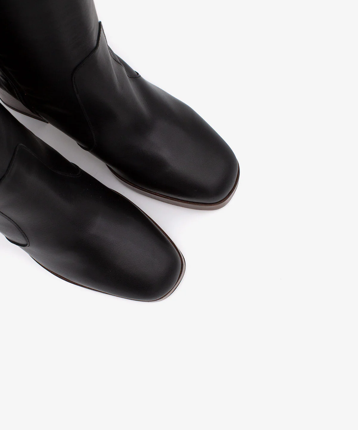 SITA – Bota de piel con tacón ancho y plataforma - Image 4