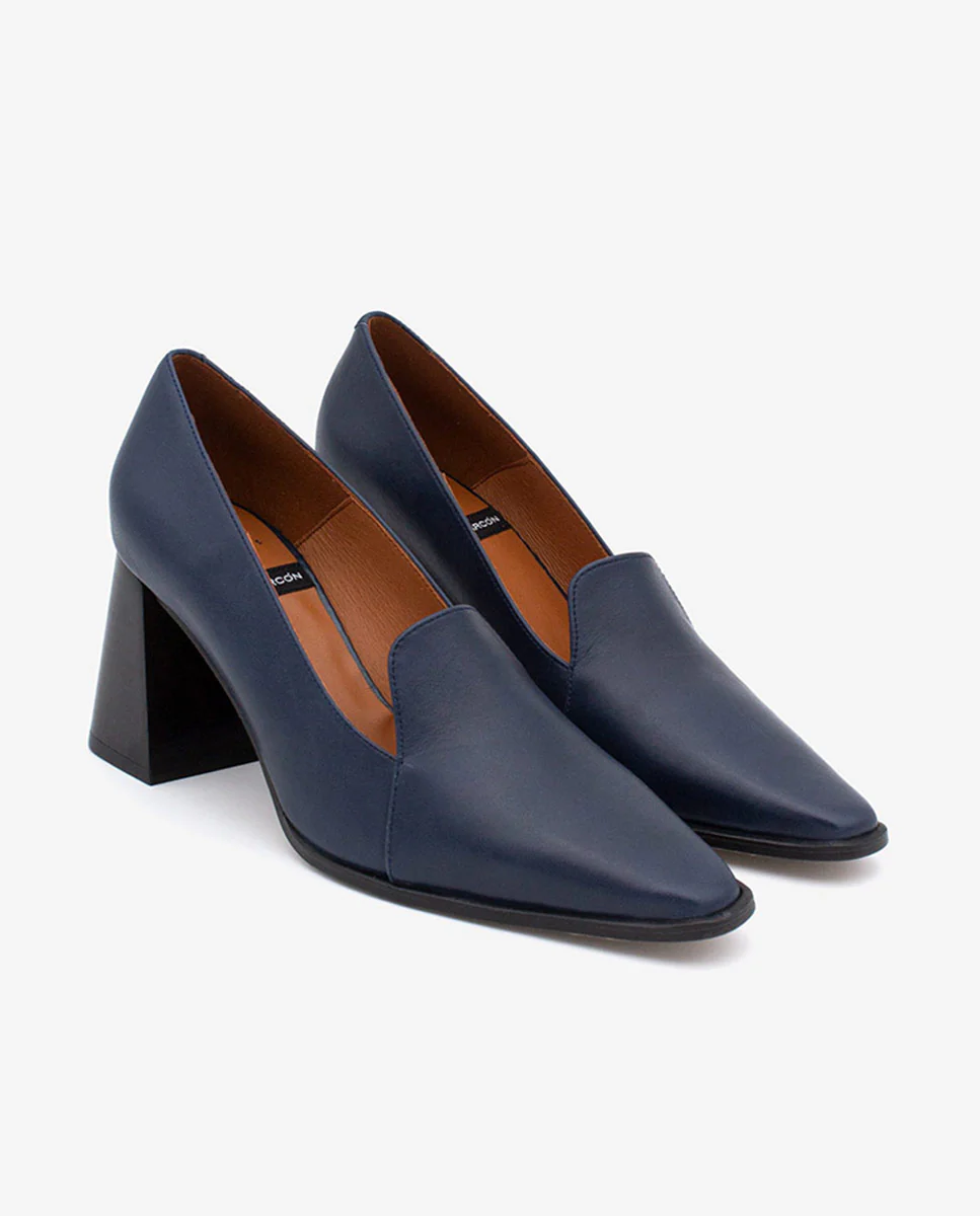 TRISPA – Mocasín de piel con tacón cuadrado y puntera fina - Image 2