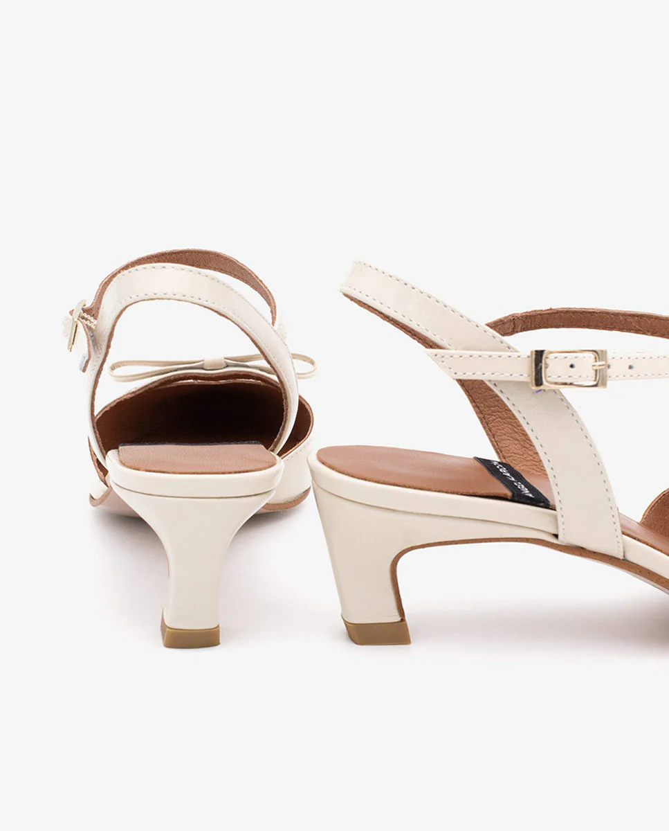 VERONIQUE – Zapatos de salón abiertos con tacón bajo de piel texturizada - Image 10