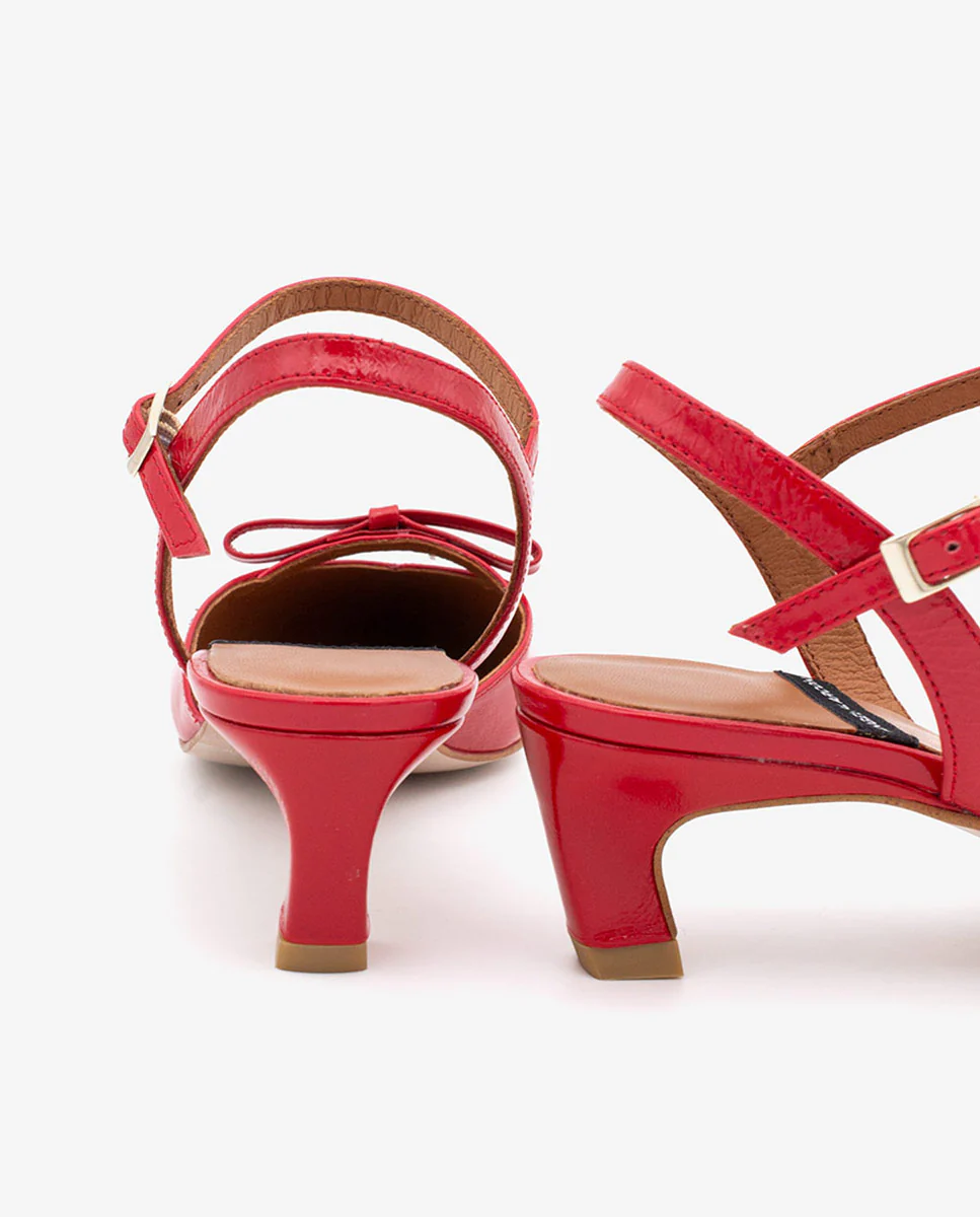 VERONIQUE – Zapatos de salón abiertos con tacón bajo de piel texturizada - Image 15