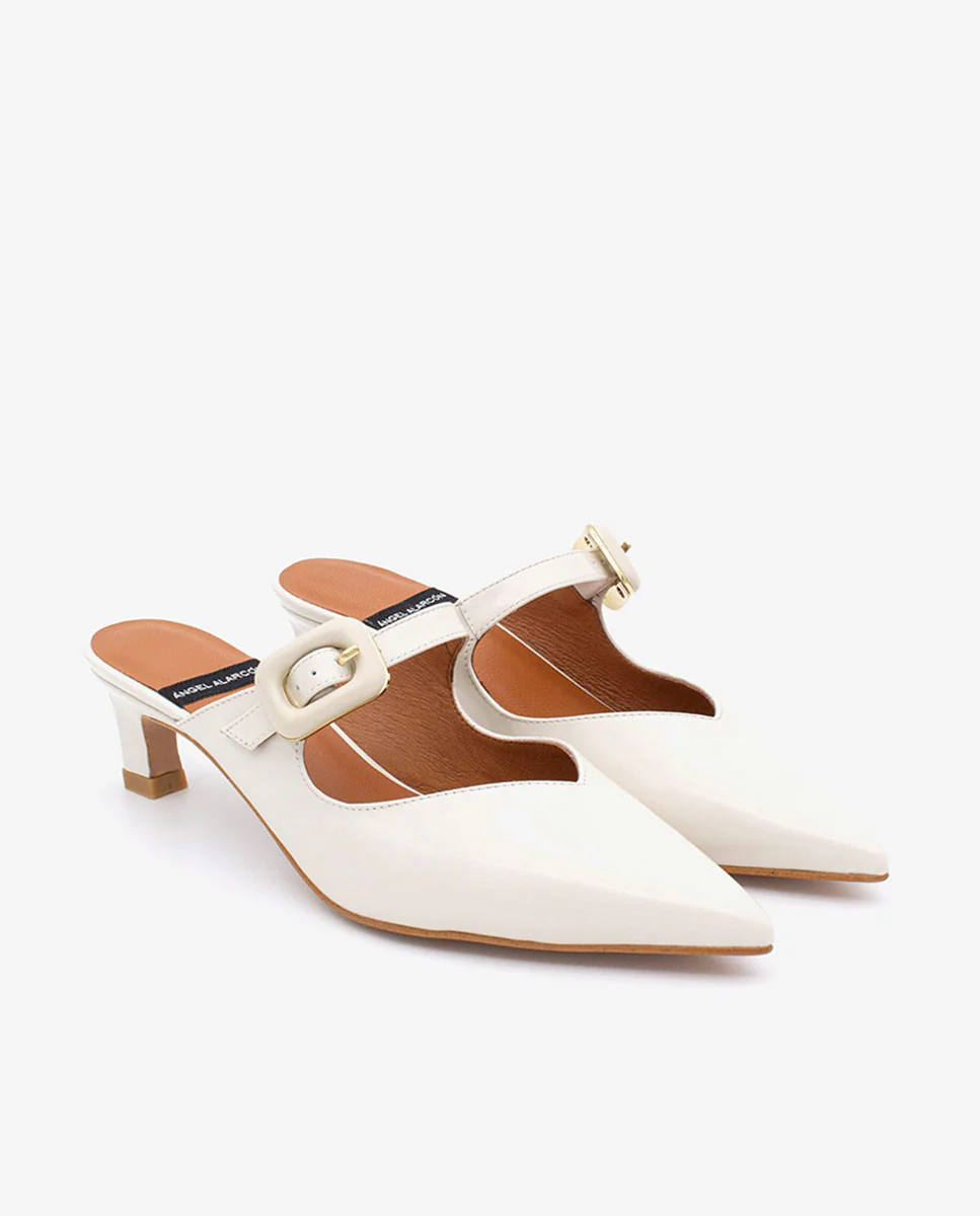 YVONNE - Mules merceditas con tacón bajo de piel brillante - Image 11
