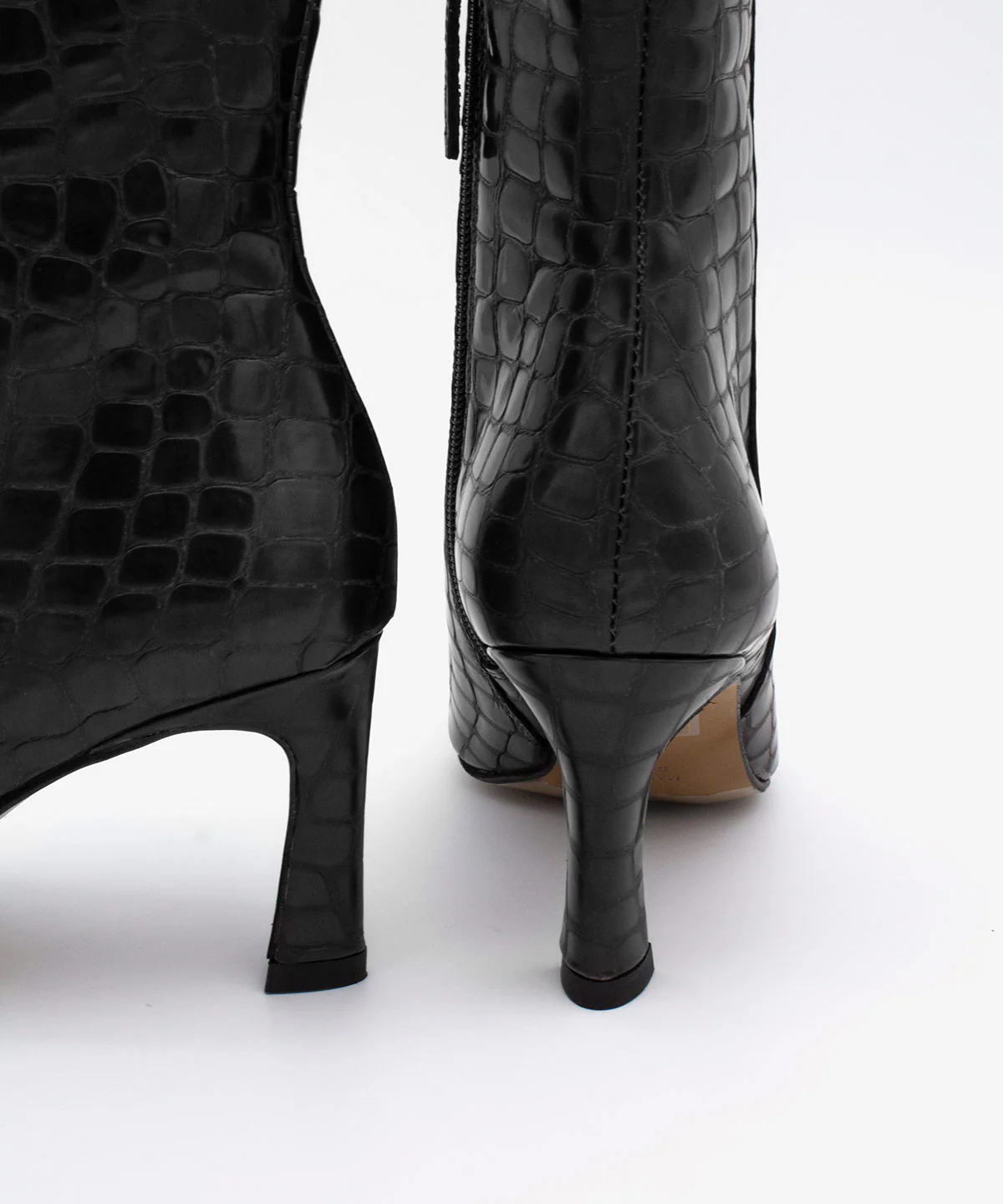 ZAIRA – Botín de mujer con tacón fino en piel print croco - Image 20